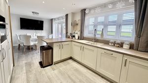 Photo 8- click for photo gallery